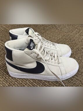 Nike SB Zoom Blazer Mid shoes